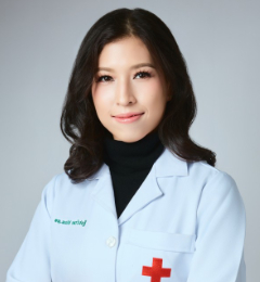 Dr. Napapat Amornwichet portrait